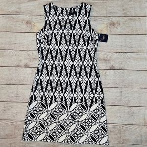 Just Taylor black and white geometrical sleeveless Spring Summer midi dress